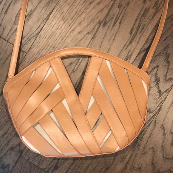 Anthropologie Handbags - Anthropologie Crossbody w removable strap